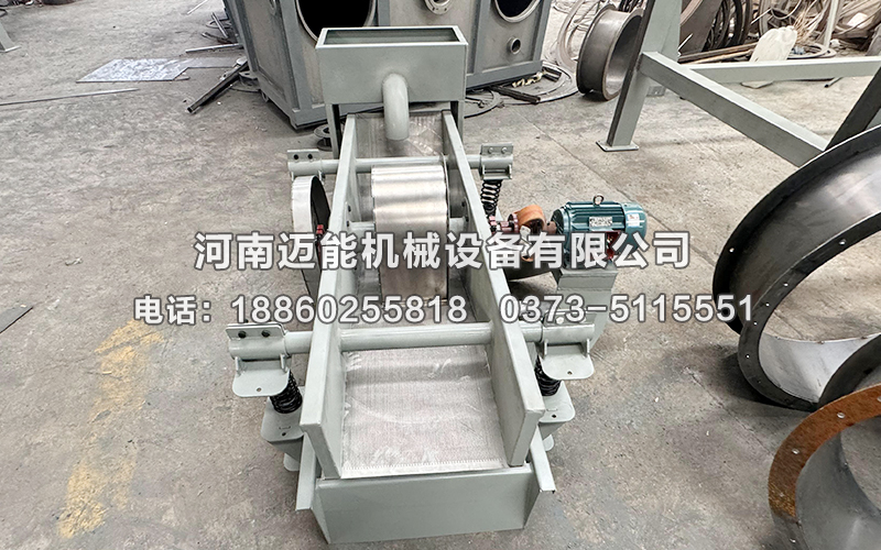 纸浆高频跳筛已发货龙口市，请朱经理注意查收！