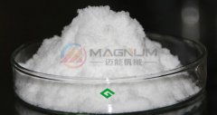 氨糖筛分选用哪种材质的振动筛分设备？